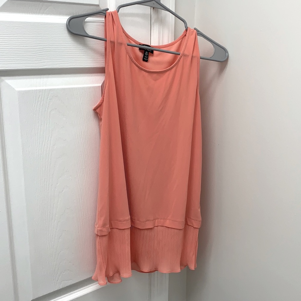 Sleeveless blouse